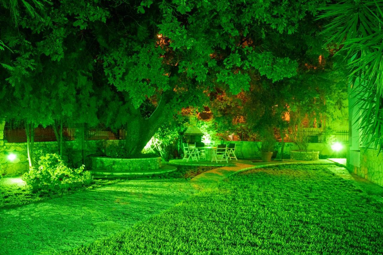 סיבוטה Villa Dina מראה חיצוני תמונה