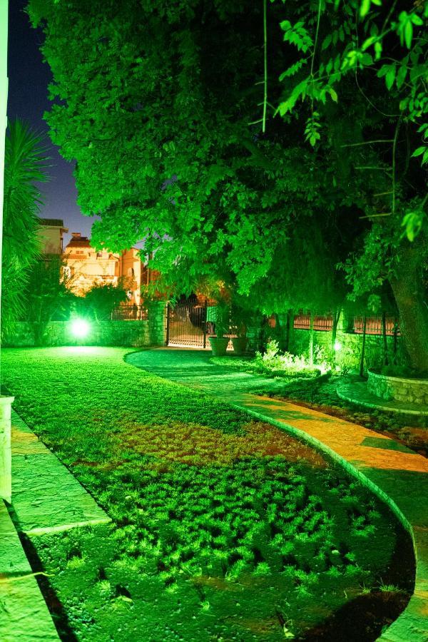 סיבוטה Villa Dina מראה חיצוני תמונה